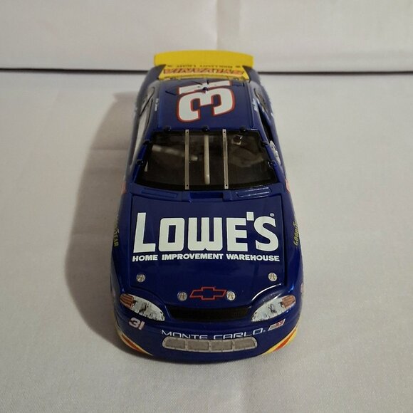 1999 Mike Skinner #31 Lowe's Monte Carlo Elite 1 of 1,000 1:24 Scale Diecast Car - Picture 5 of 10